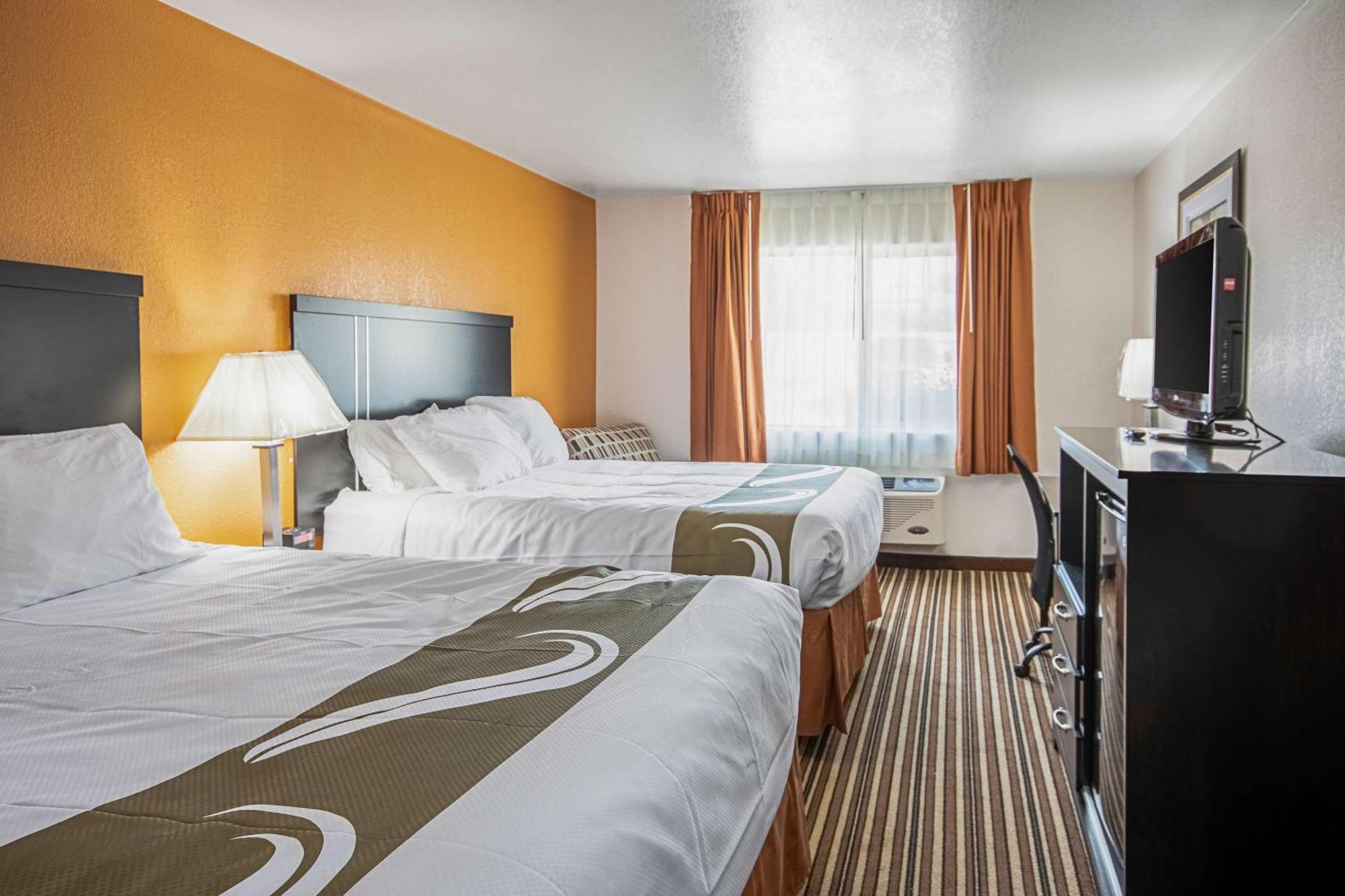 Quality Inn 2*