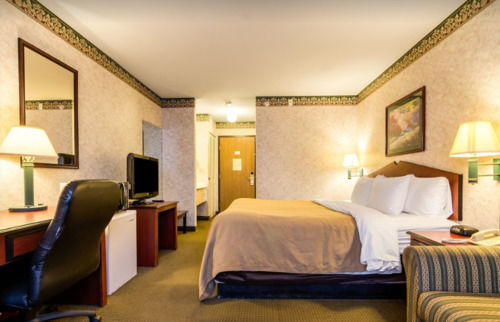Quality Inn 2*